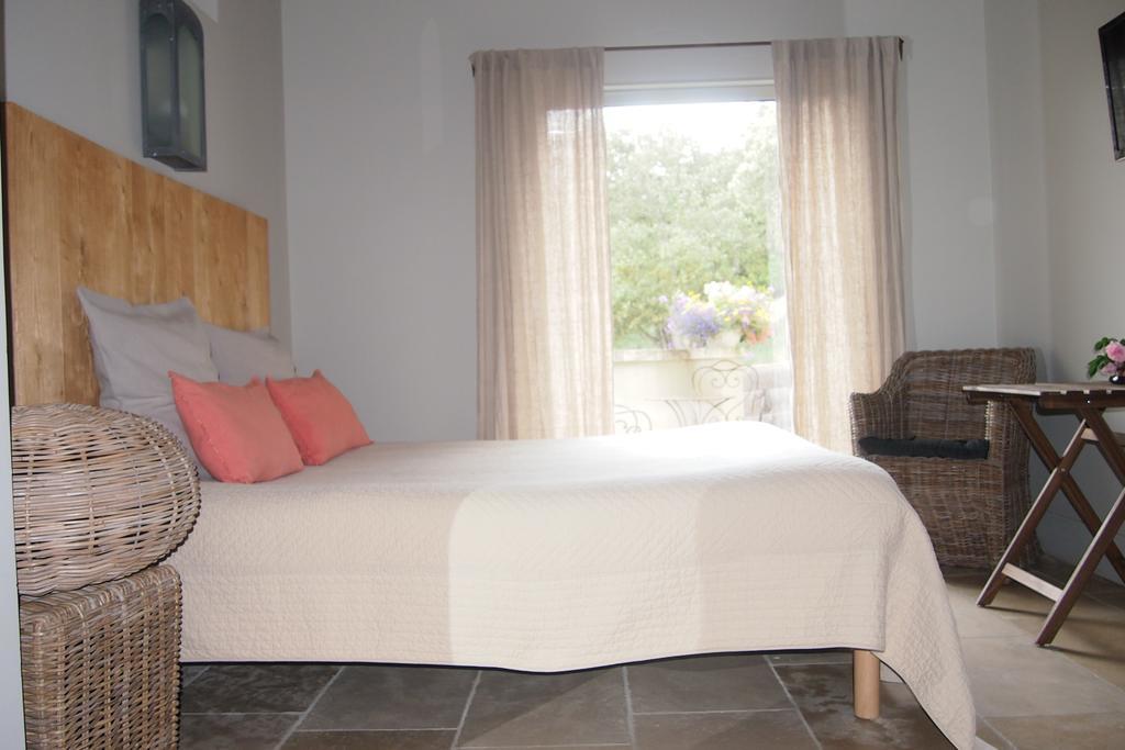 La Maison Des Collines Hotell Allemagne-en-Provence Rum bild