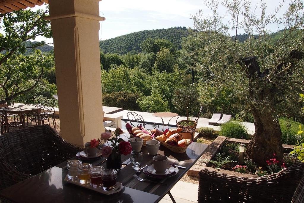 La Maison Des Collines Hotell Allemagne-en-Provence Exteriör bild